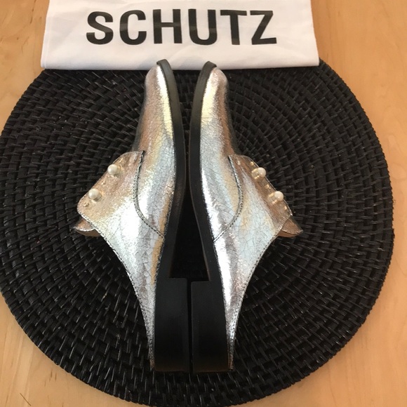SHULTZ SILVER/PEARL Sz 10B(M) MULES - Picture 7 of 7